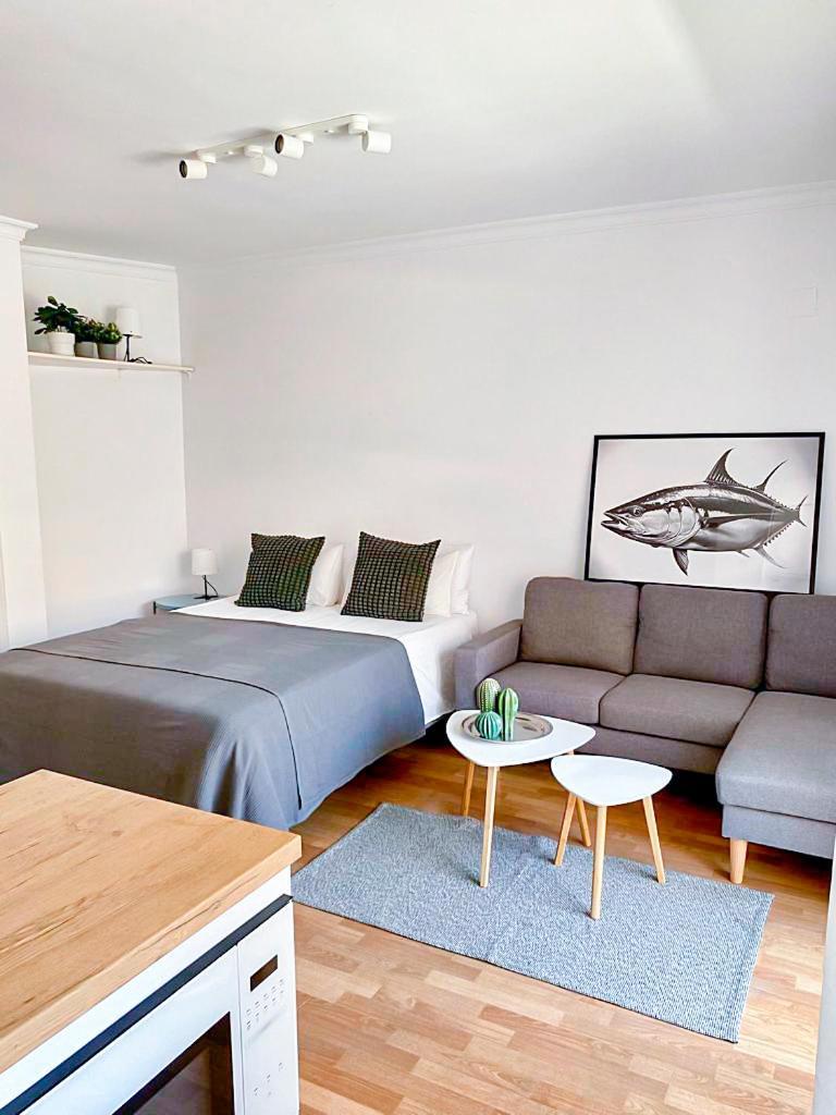 Estudio Del Carmen & Parking Малага Экстерьер фото